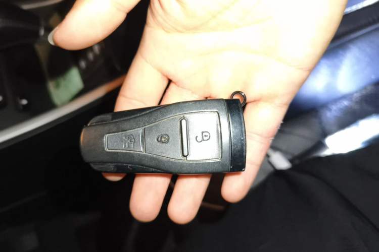 Used MG 6 2013 Hatchback 1.8L Automatic Drive Value Edition Vehicle Key