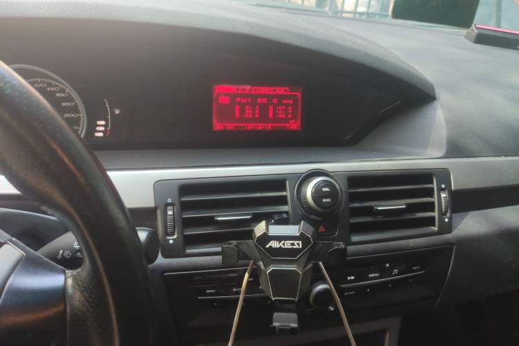 Used MG 6 2013 Hatchback 1.8L Manual - Value Edition Audio And AC Panel