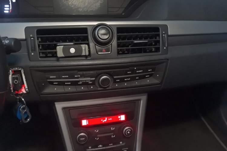 Used MG 6 2013 Hatchback 1.8T Manual GT Value Edition Audio And AC Panel