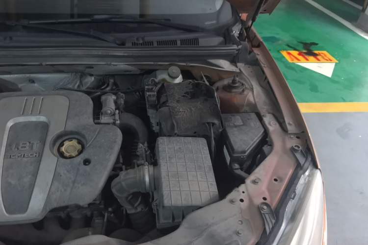 Used MG 6 2013 Hatchback 1.8T Manual GT Value Edition Engine Bay Left