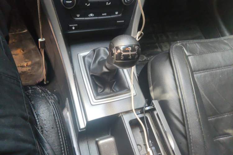 Used MG 6 2013 Hatchback 1.8L Manual - Value Edition Gear Lever