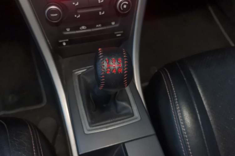 Used MG 6 2013 Hatchback 1.8T Manual GT Value Edition Gear Lever