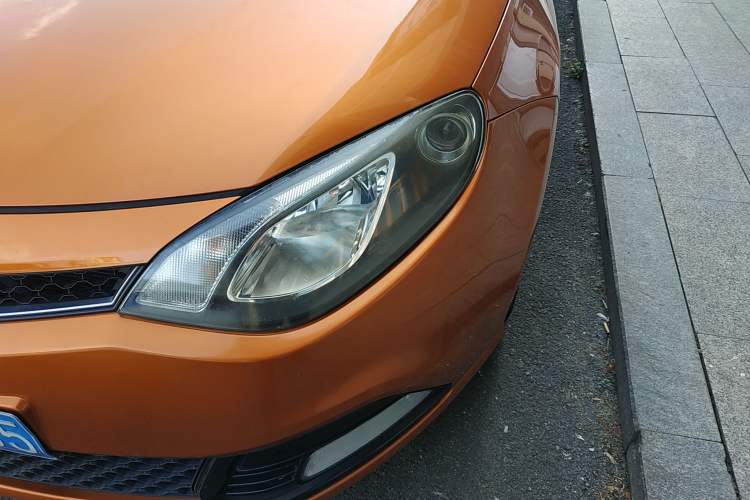 Used MG 6 2013 Hatchback 1.8L Manual - Value Edition Left Front Headlight