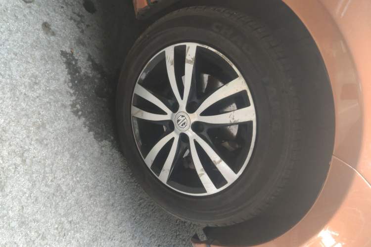 Used MG 6 2013 Hatchback 1.8L Manual - Value Edition Right Front Wheel Hub