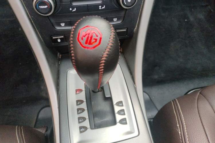 Used MG 6 2013 Hatchback 1.8L Automatic Drive Value Edition Gear Lever