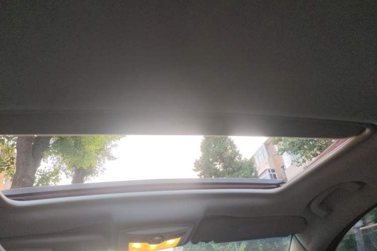 Used MG 6 2013 Hatchback 1.8L Automatic Drive Value Edition Headliner