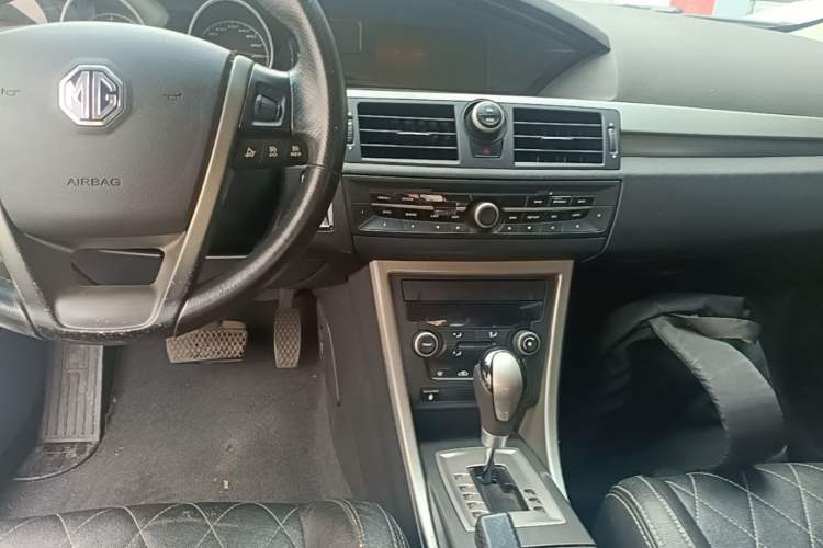 Used MG 6 2013 Hatchback 1.8T Automatic GT Value Edition Audio And AC Panel