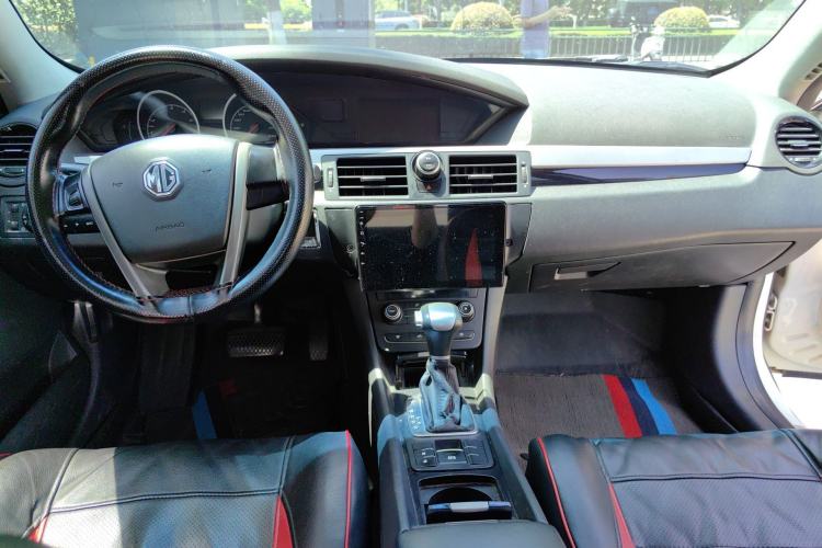 Used MG 6 2013 Hatchback 1.8L Automatic Drive Value Edition Center Console
