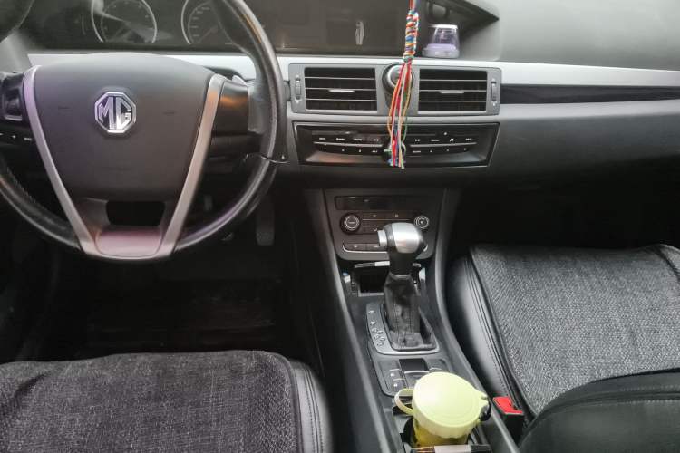 Used MG 6 2013 Hatchback 1.8L Automatic Drive Value Edition Center Console