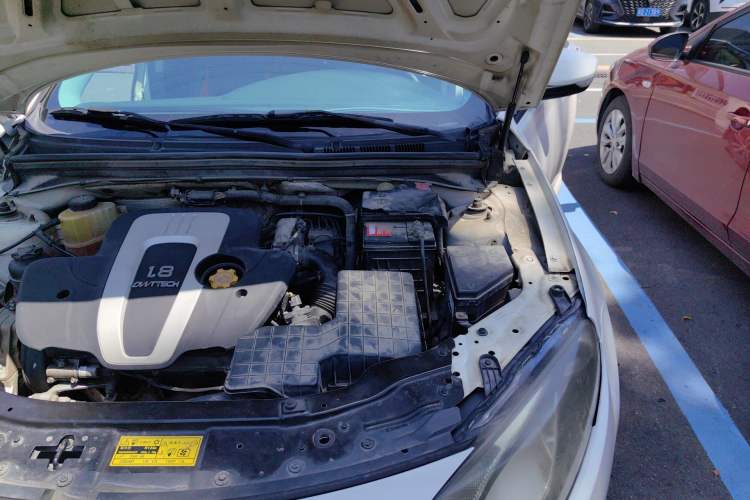 Used MG 6 2013 Hatchback 1.8L Automatic Drive Value Edition Engine Bay Left