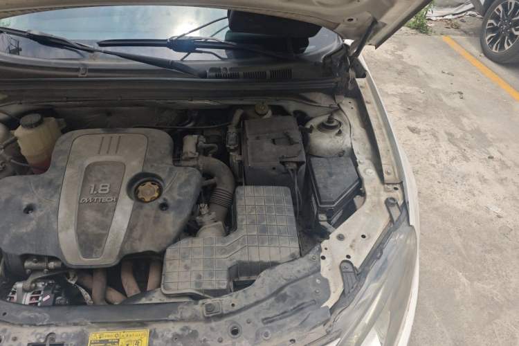 Used MG 6 2013 Hatchback 1.8L Automatic Drive Value Edition Engine Bay Left