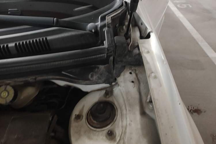 Used MG 6 2013 Hatchback 1.8T Automatic GT Value Edition Engine Bay Left