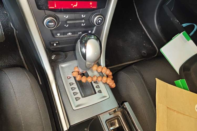 Used MG 6 2013 Hatchback 1.8T Automatic GT Value Edition Gear Lever