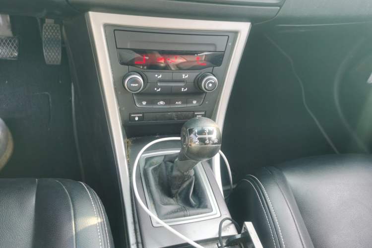 Used MG 6 2013 Hatchback 1.8T Manual GT Value Edition Gear Lever