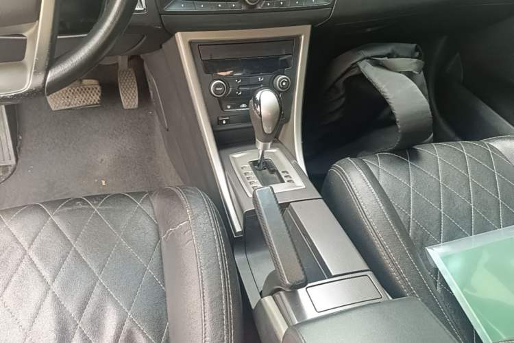 Used MG 6 2013 Hatchback 1.8T Automatic GT Value Edition Gear Lever