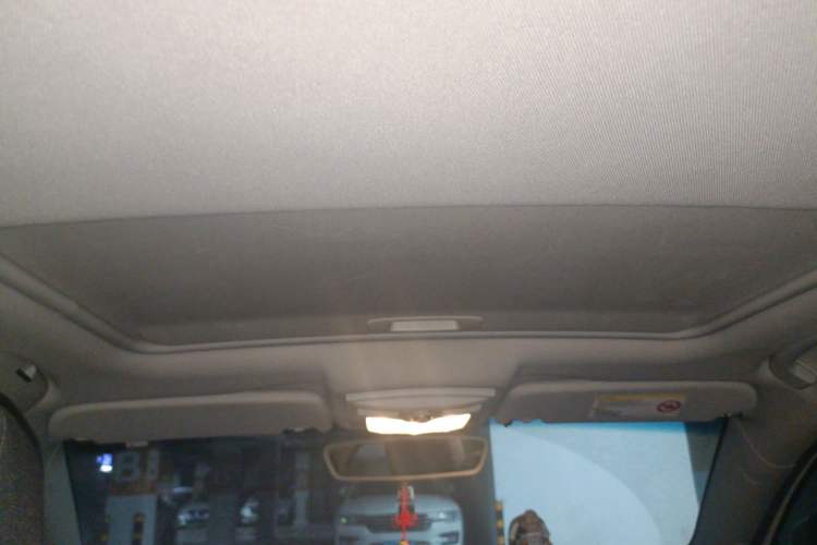 Used MG 6 2013 Hatchback 1.8T Automatic GT Value Edition Headliner