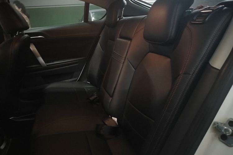 Used MG 6 2013 Hatchback 1.8T Automatic GT Value Edition Left Rear Seat