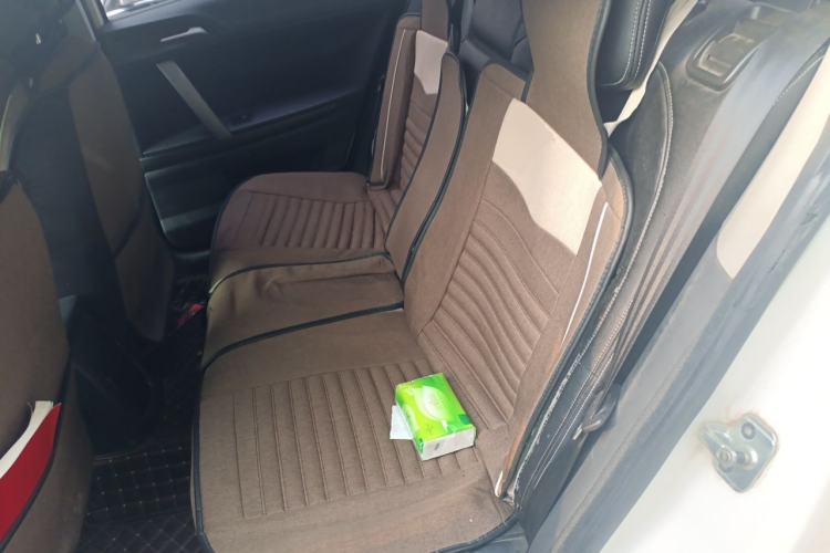 Used MG 6 2013 Hatchback 1.8T Manual GT Value Edition Left Rear Seat