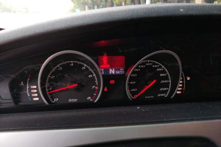 Used MG 6 2013 Hatchback 1.8L Automatic Drive Value Edition Odometer Close Up