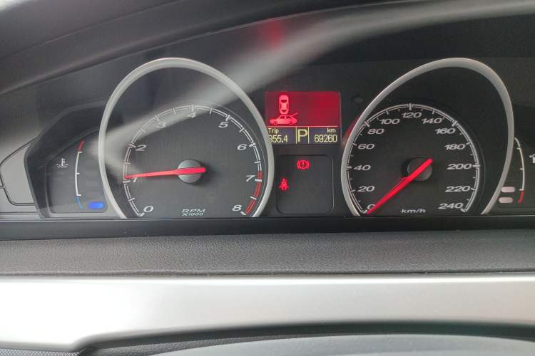 Used MG 6 2013 Hatchback 1.8T Automatic GT Value Edition Odometer Close Up