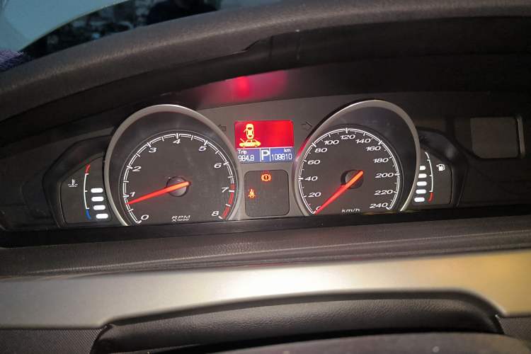 Used MG 6 2013 Hatchback 1.8L Automatic Drive Value Edition Odometer Close Up