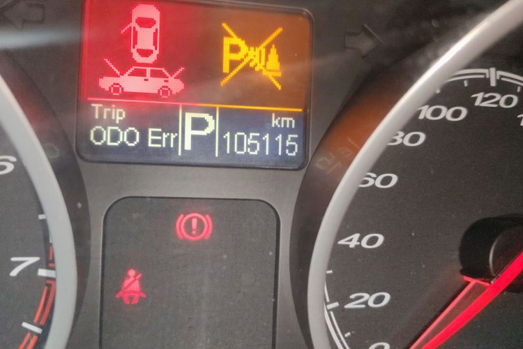 Used MG 6 2013 Hatchback 1.8L Automatic Drive Value Edition Odometer Close Up