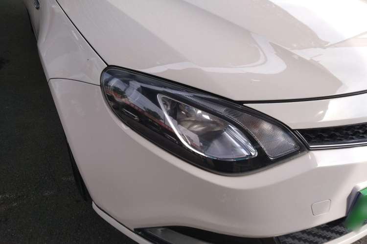 Used MG 6 2013 Hatchback 1.8L Automatic Drive Value Edition Right Front Headlight