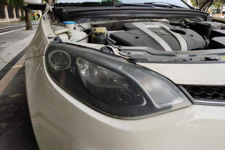 Used MG 6 2013 Hatchback 1.8L Automatic Drive Value Edition Right Front Headlight
