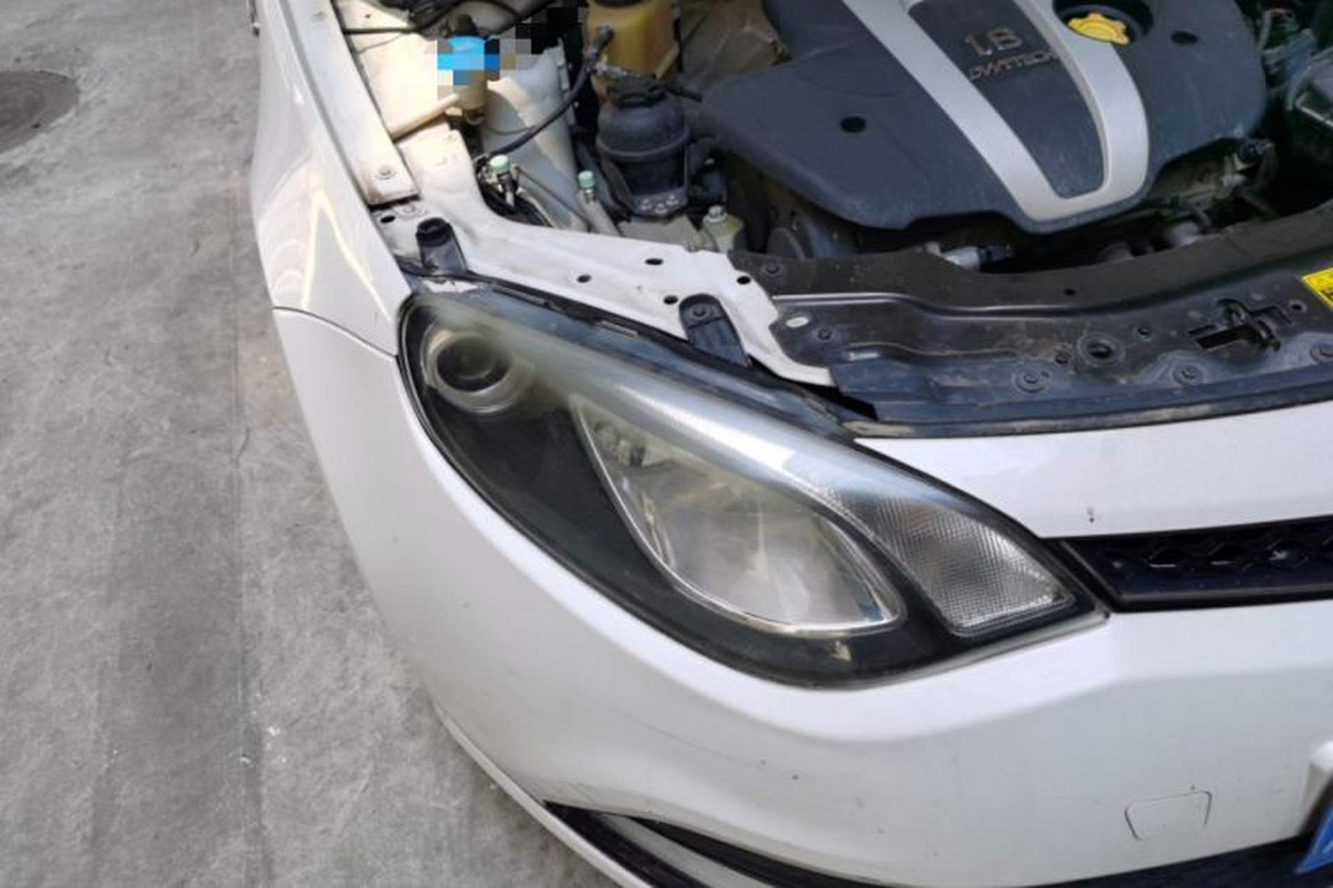 Used MG 6 2013 Hatchback 1.8L Manual - Value Edition Right Front Headlight