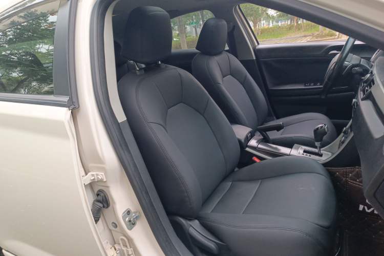 Used MG 6 2013 Hatchback 1.8L Automatic Drive Value Edition Right Front Seat