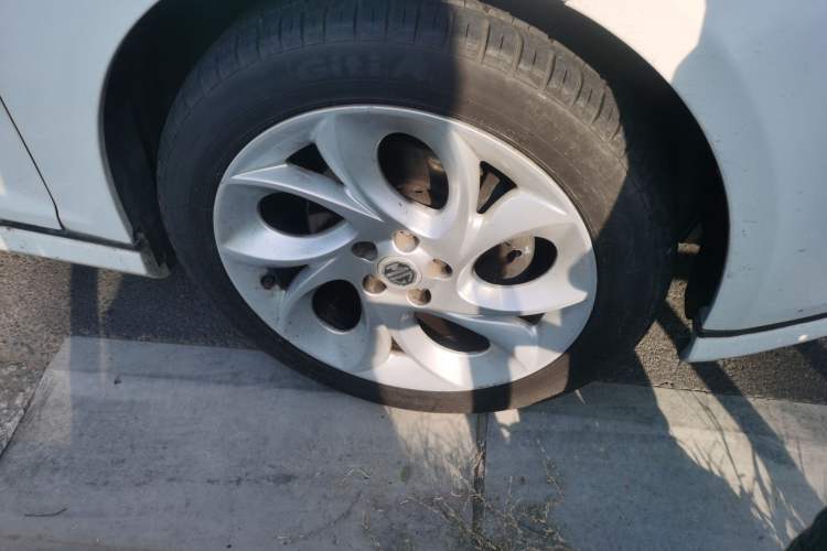 Used MG 6 2013 Hatchback 1.8T Manual GT Value Edition Right Front Wheel Hub