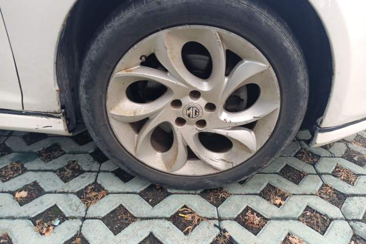 Used MG 6 2013 Hatchback 1.8T Manual GT Value Edition Right Front Wheel Hub