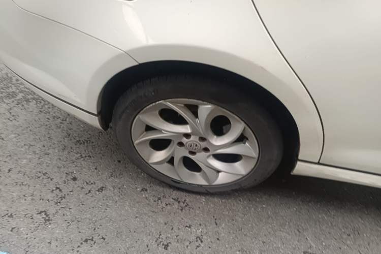 Used MG 6 2013 Hatchback 1.8T Automatic GT Value Edition Right Rear Wheel Hub