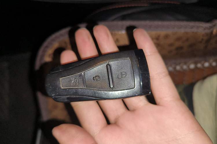 Used MG 6 2013 Hatchback 1.8L Automatic Drive Value Edition Vehicle Key