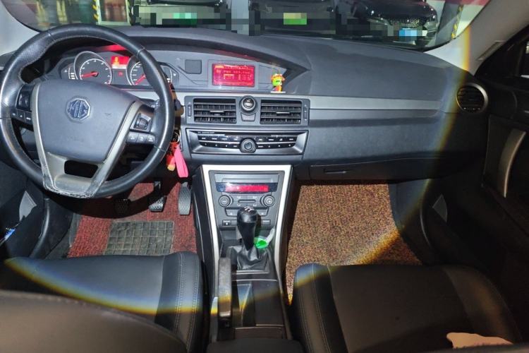 Used MG 6 2013 Hatchback 1.8L Manual - Value Edition Center Console