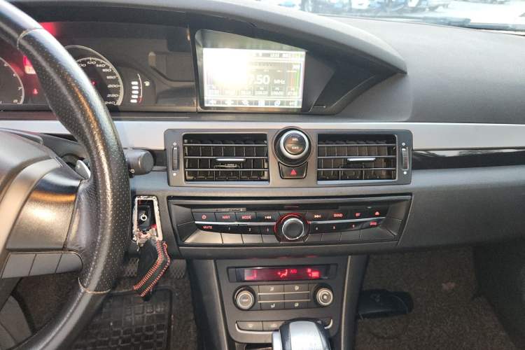 Used MG 6 2014 Hatchback 1.8L Automatic Drive Value Edition Audio And AC Panel