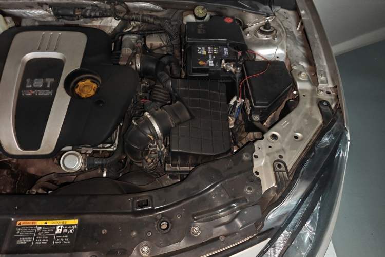 Used MG 6 2014 Hatchback 1.8T Automatic Performance Edition Engine Bay Left
