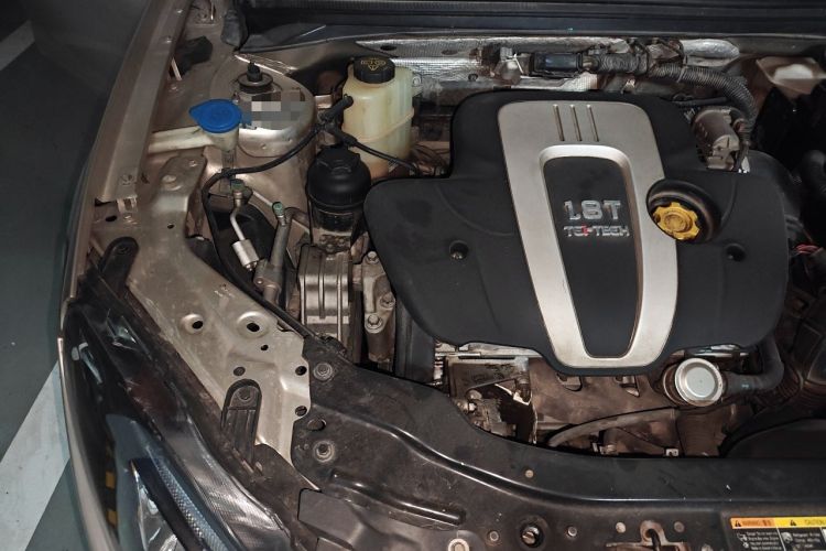 Used MG 6 2014 Hatchback 1.8T Automatic Performance Edition Engine Bay Right