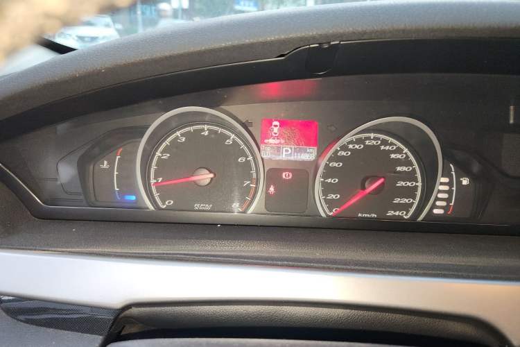 Used MG 6 2014 Hatchback 1.8L Automatic Drive Value Edition Instrument Cluster