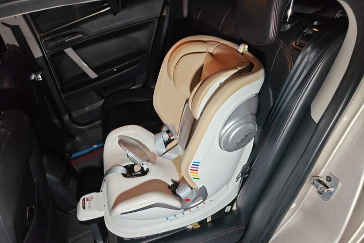 Used MG 6 2014 Hatchback 1.8T Automatic Performance Edition Left Rear Seat