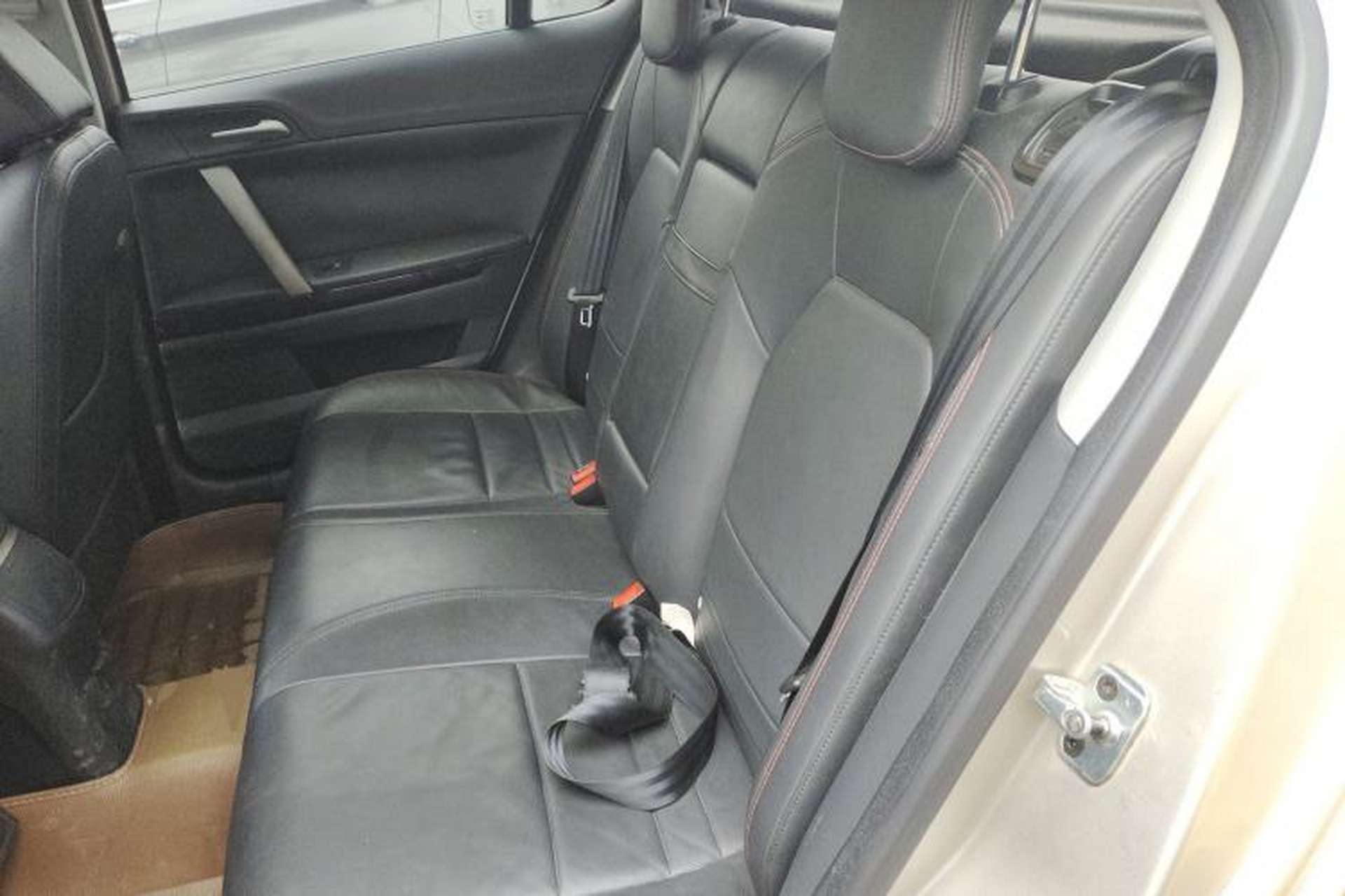Used MG 6 2014 Hatchback 1.8T Automatic Performance Edition Left Rear Seat