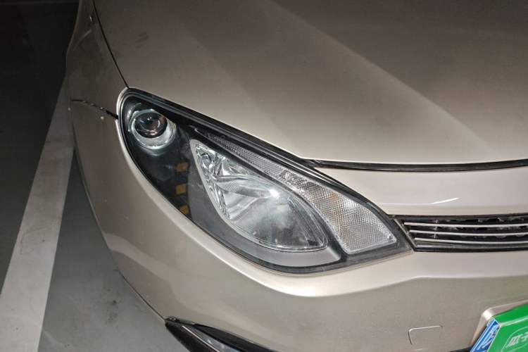Used MG 6 2014 Hatchback 1.8T Automatic Performance Edition Right Front Headlight