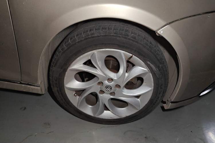 Used MG 6 2014 Hatchback 1.8T Automatic Performance Edition Right Front Wheel Hub