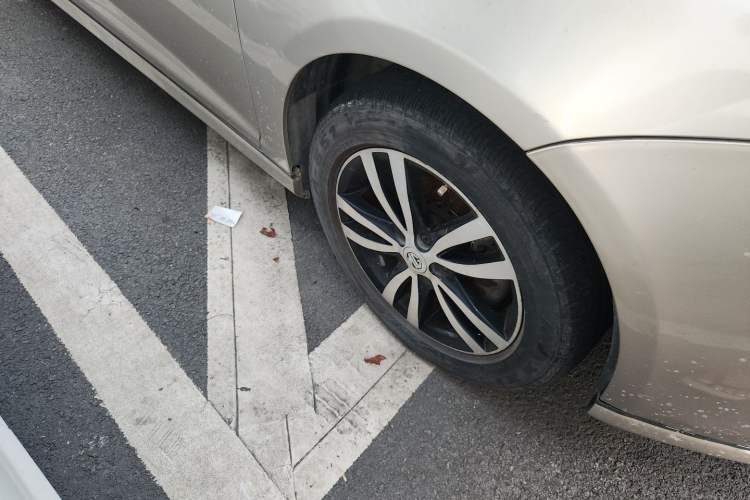 Used MG 6 2014 Hatchback 1.8L Automatic Drive Value Edition Right Front Wheel Hub