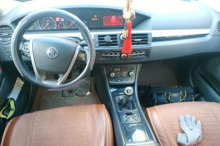 Used MG 6 2014 Hatchback 1.8L Manual Value Edition Center Console