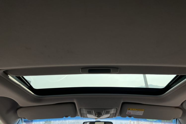 Used MG 6 2014 Hatchback 1.8T Automatic Performance Edition Interior 4