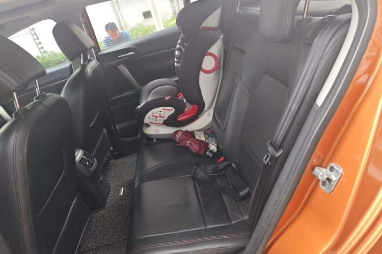 Used MG 6 2014 Hatchback 1.8T Automatic Performance Edition Left Rear Seat