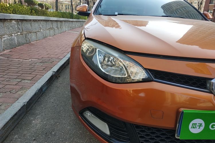 Used MG 6 2014 Hatchback 1.8L Manual Value Edition Right Front Headlight