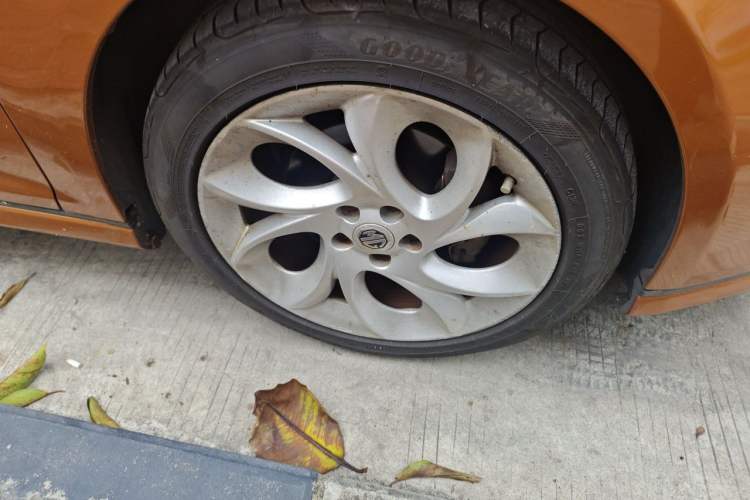 Used MG 6 2014 Hatchback 1.8T Automatic Performance Edition Right Front Wheel Hub