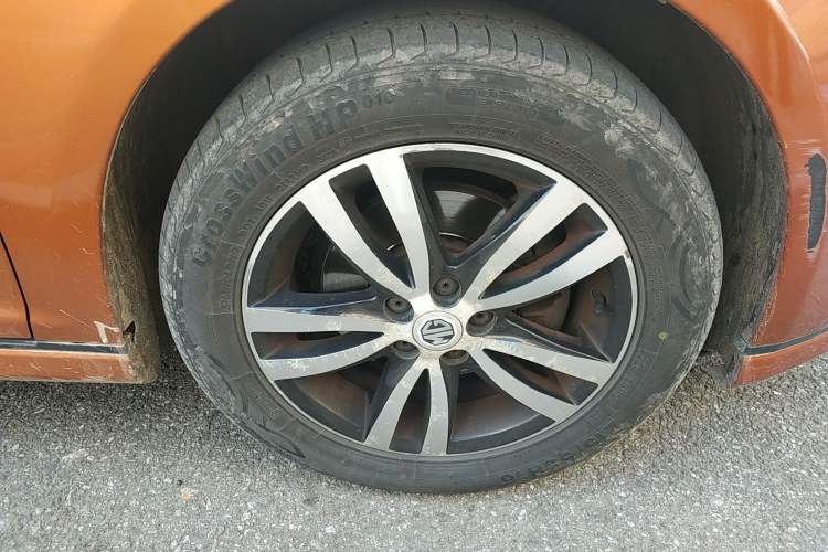 Used MG 6 2014 Hatchback 1.8L Manual Value Edition Right Front Wheel Hub